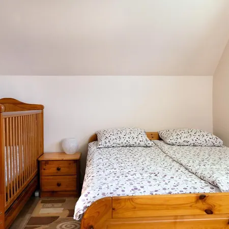 Hoforras Apartment